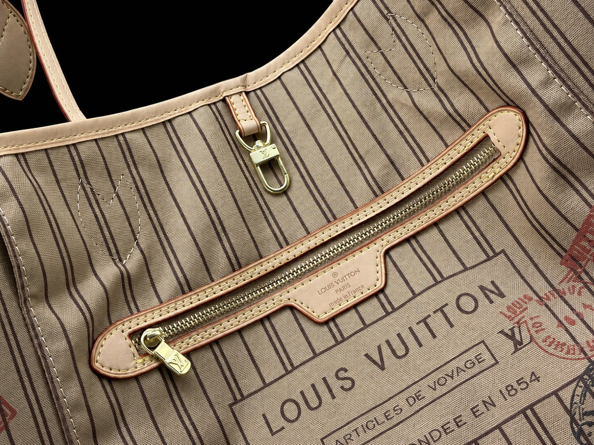 Louis Vuitton 35