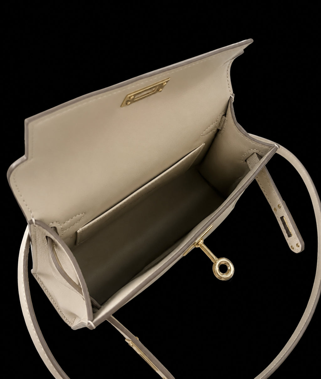 Bolso Mini Blanco con Herrajes Dorados