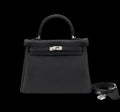Bolso de Mano Negro Estructurado