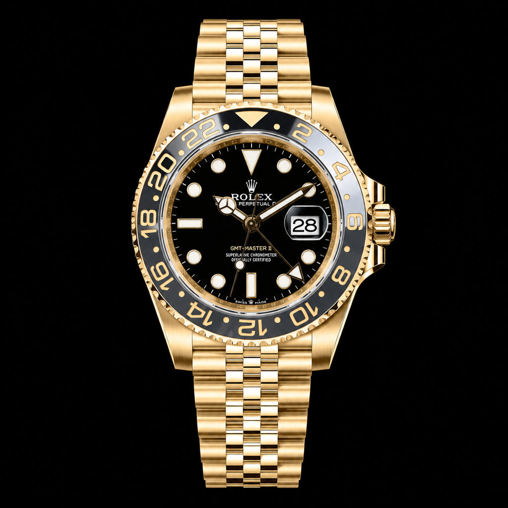 GMT dorado — Esfera negra y brazalete de cinco filas
