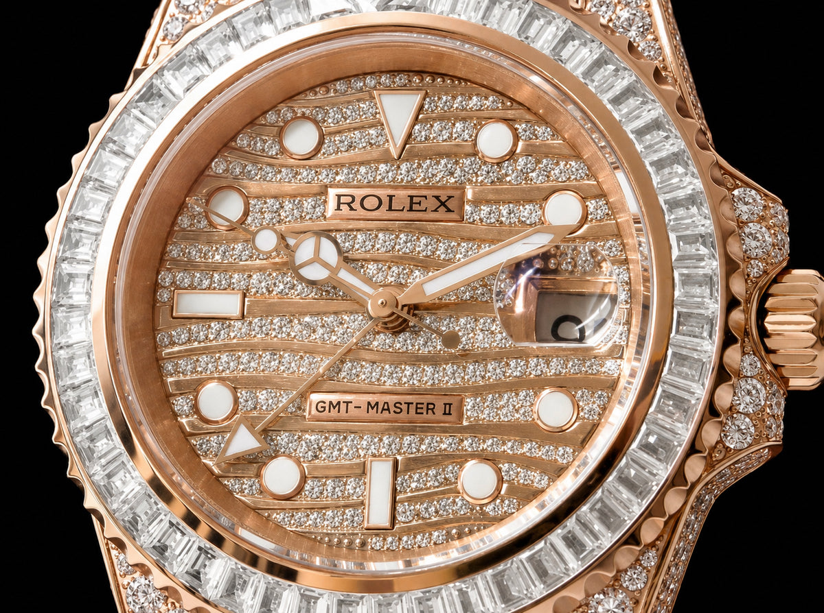 GMT en tono oro rosado con acabado «Iced Out»