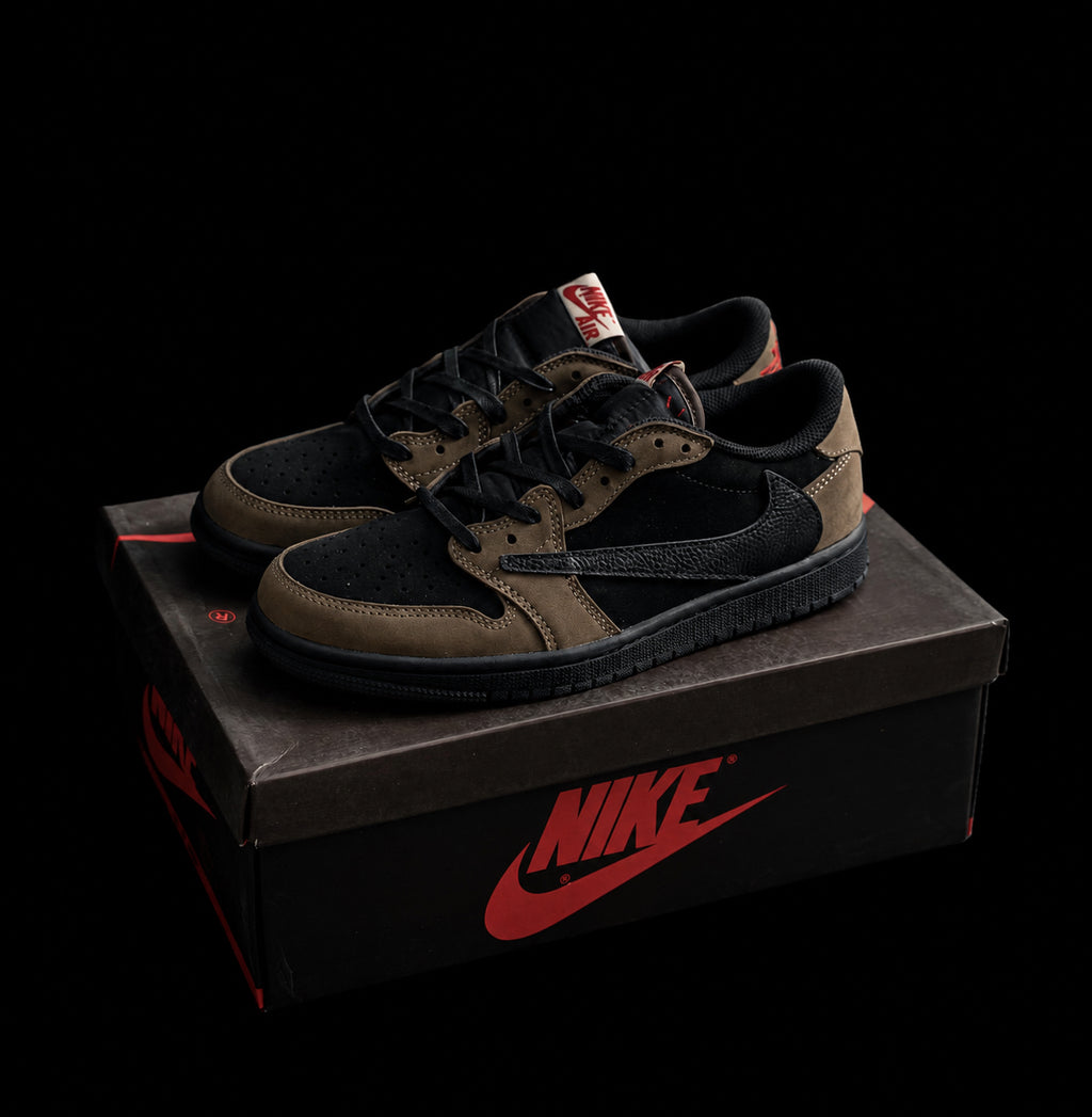 Travis Scott X Air Jordan 1