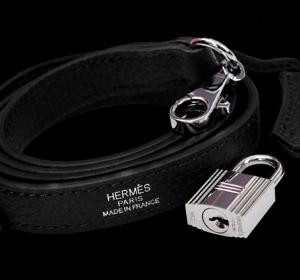 Bolso de Mano Negro Estructurado