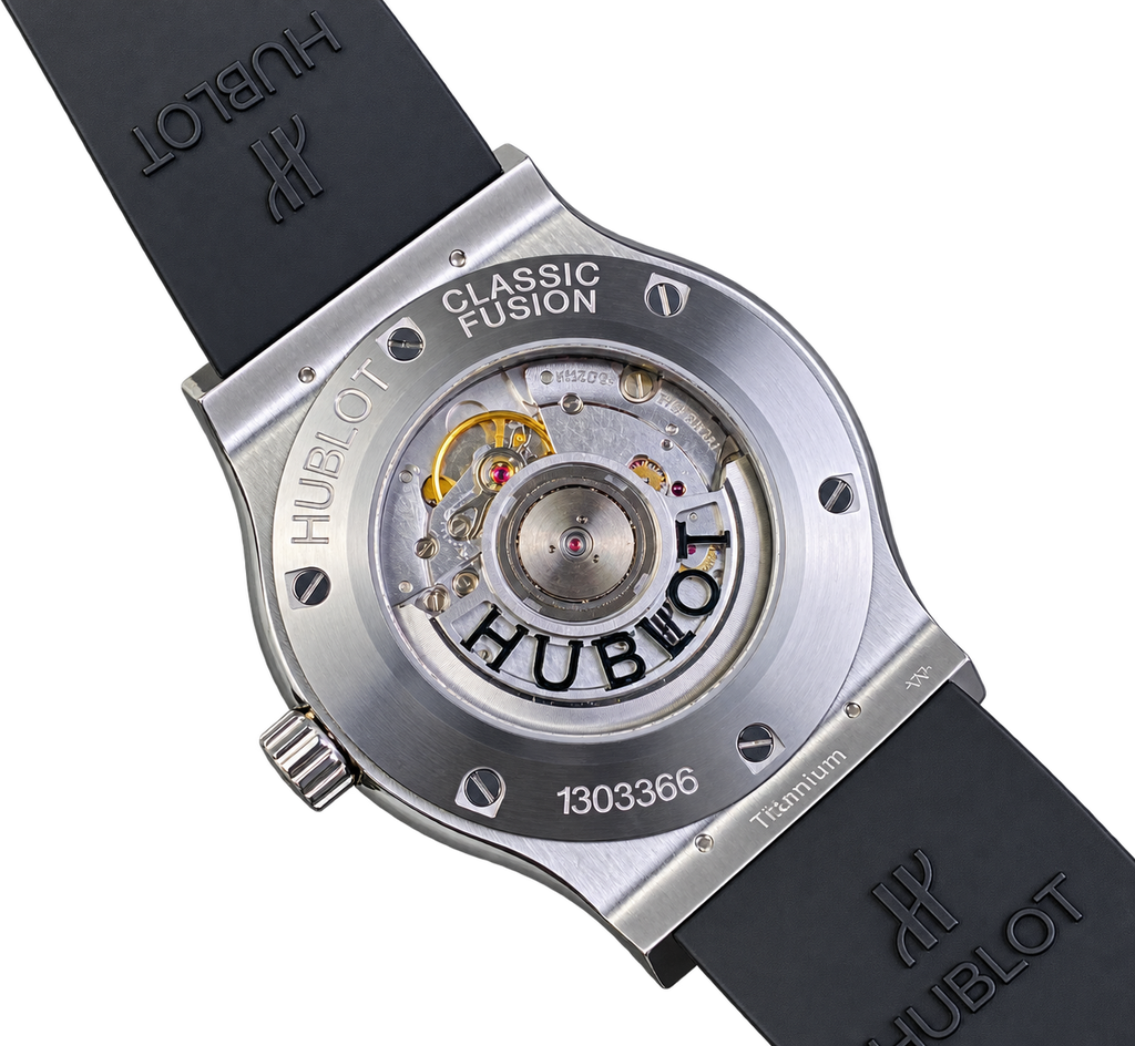 Reloj automático de lujo con esfera blanca y acentos en tono champán