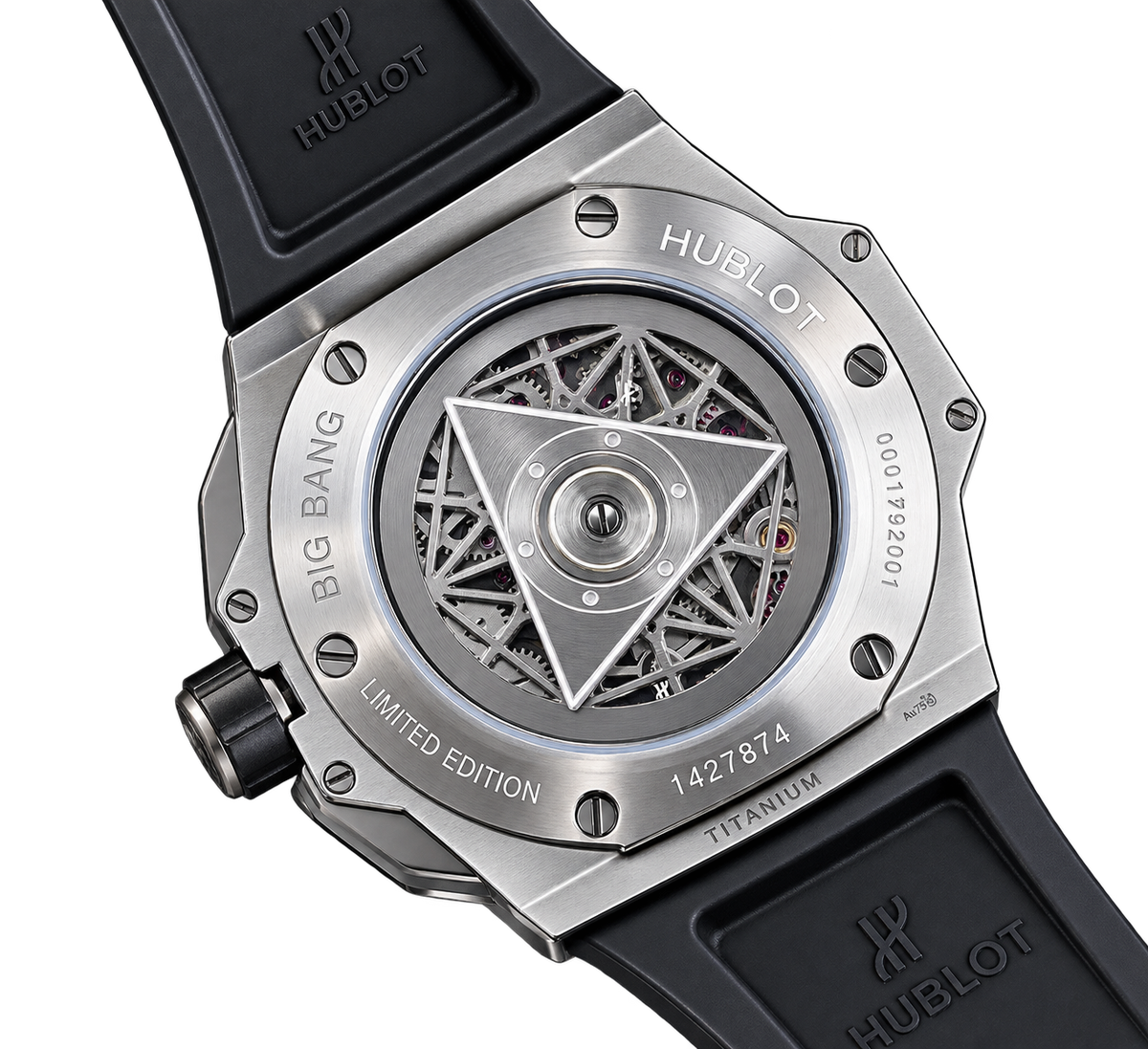 Reloj automático de lujo con esfera negra abierta.
