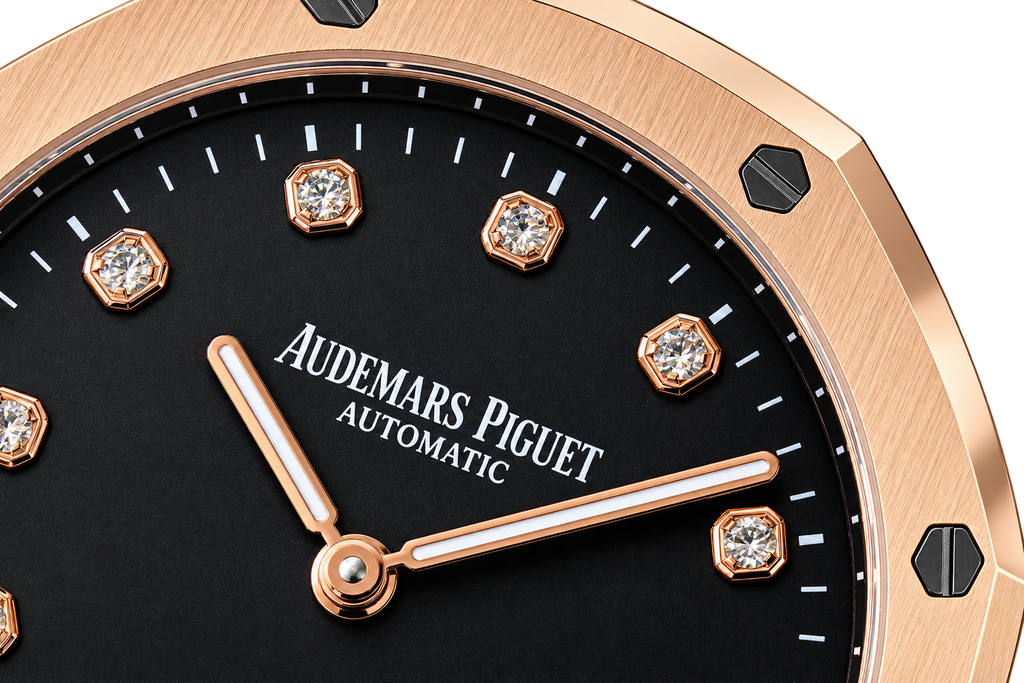 Reloj automático de lujo con esfera negra, índices de brillante