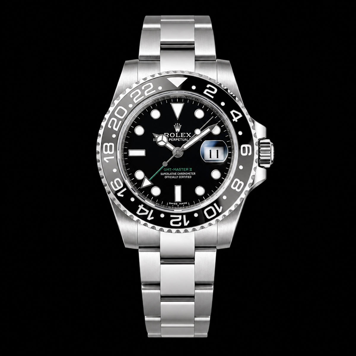 GMT con esfera negra y detalles verdes — Acabado plateado