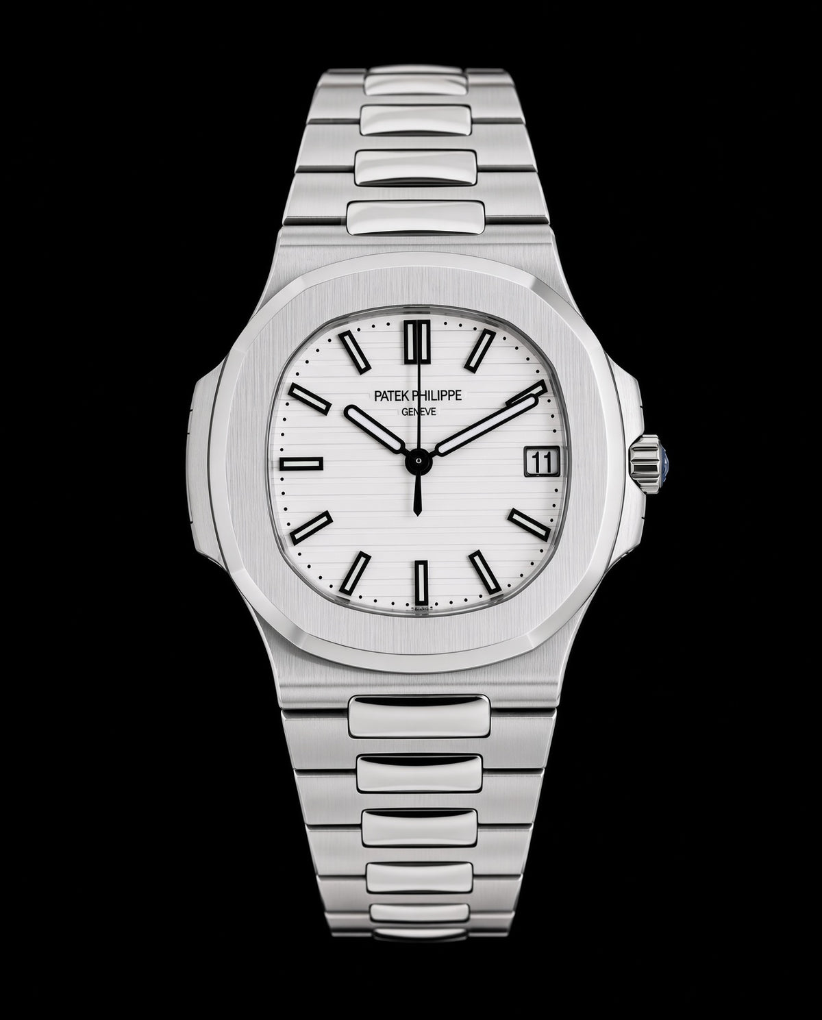 Nautilus plateado con esfera blanca