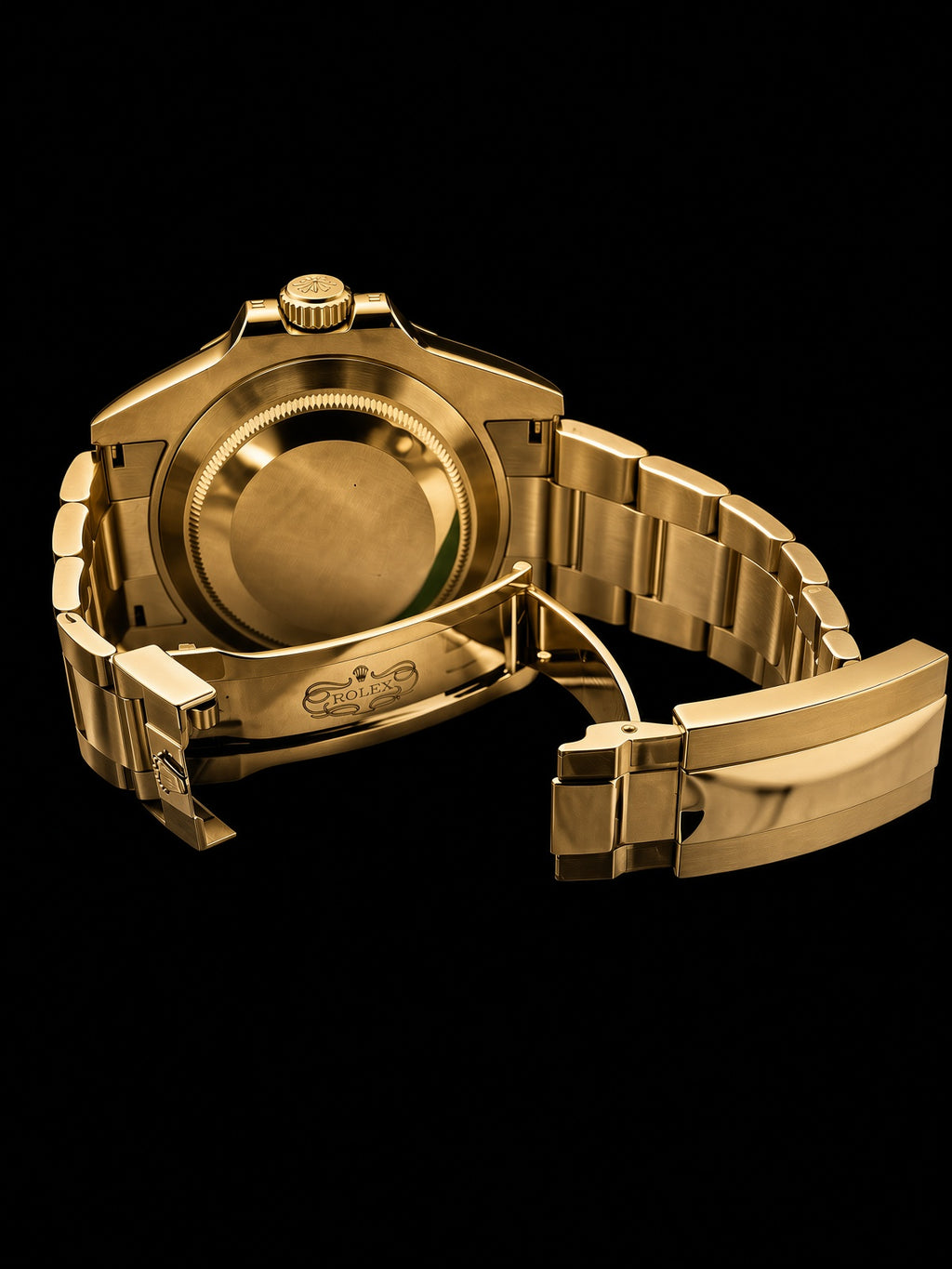 Reloj Submariner dorado con esfera negra